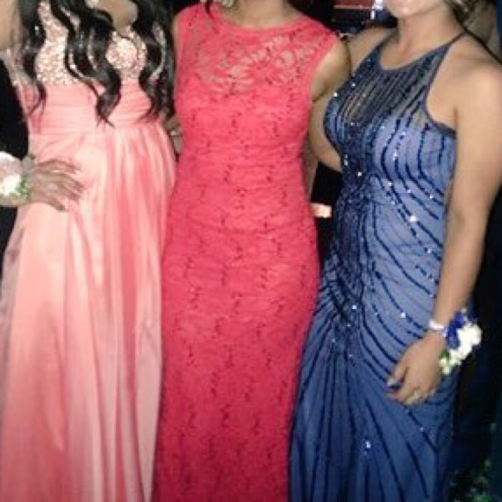 Red dress in the middle